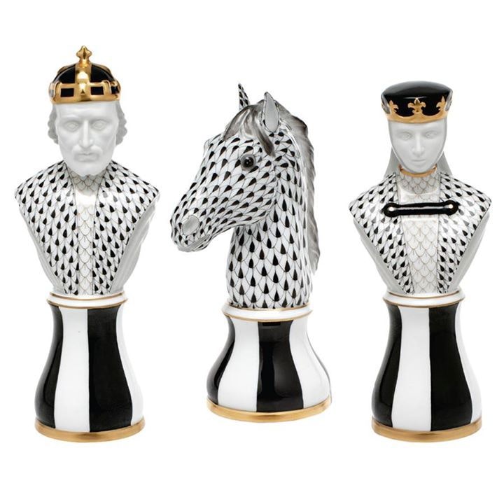 Tab - Herend - Chess Figurines - Main