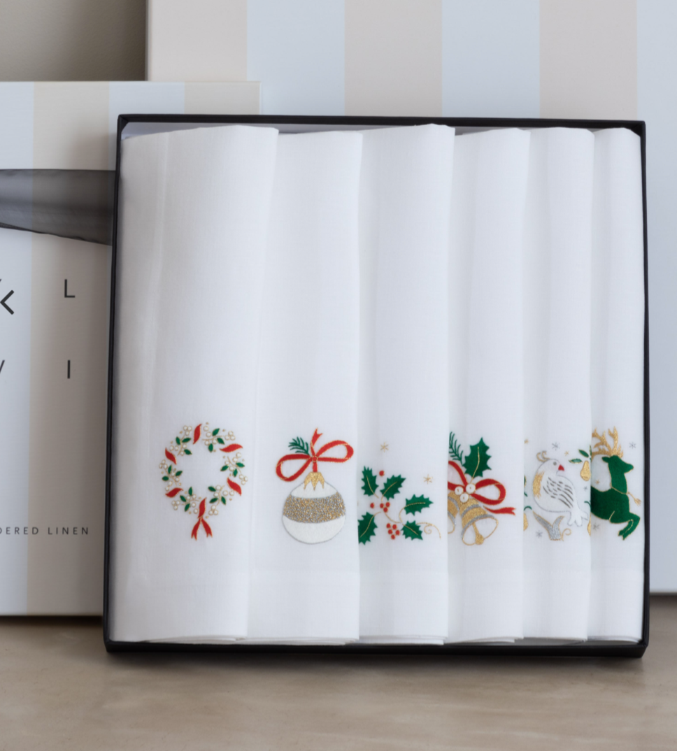 Tab - Gayle Warwick - Classic Christmas - Main