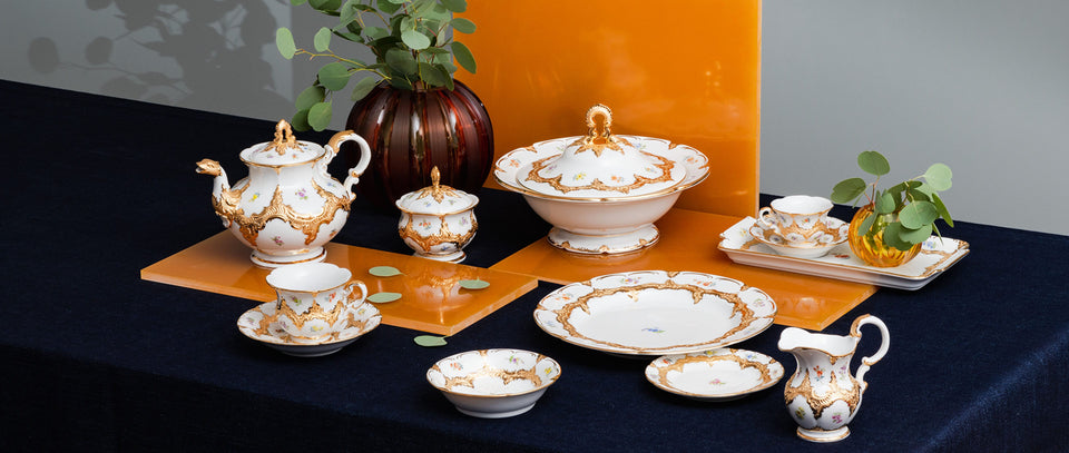 Meissen Ming dragon Red Neuer Ausschnitt Dinner Plate, Shape 